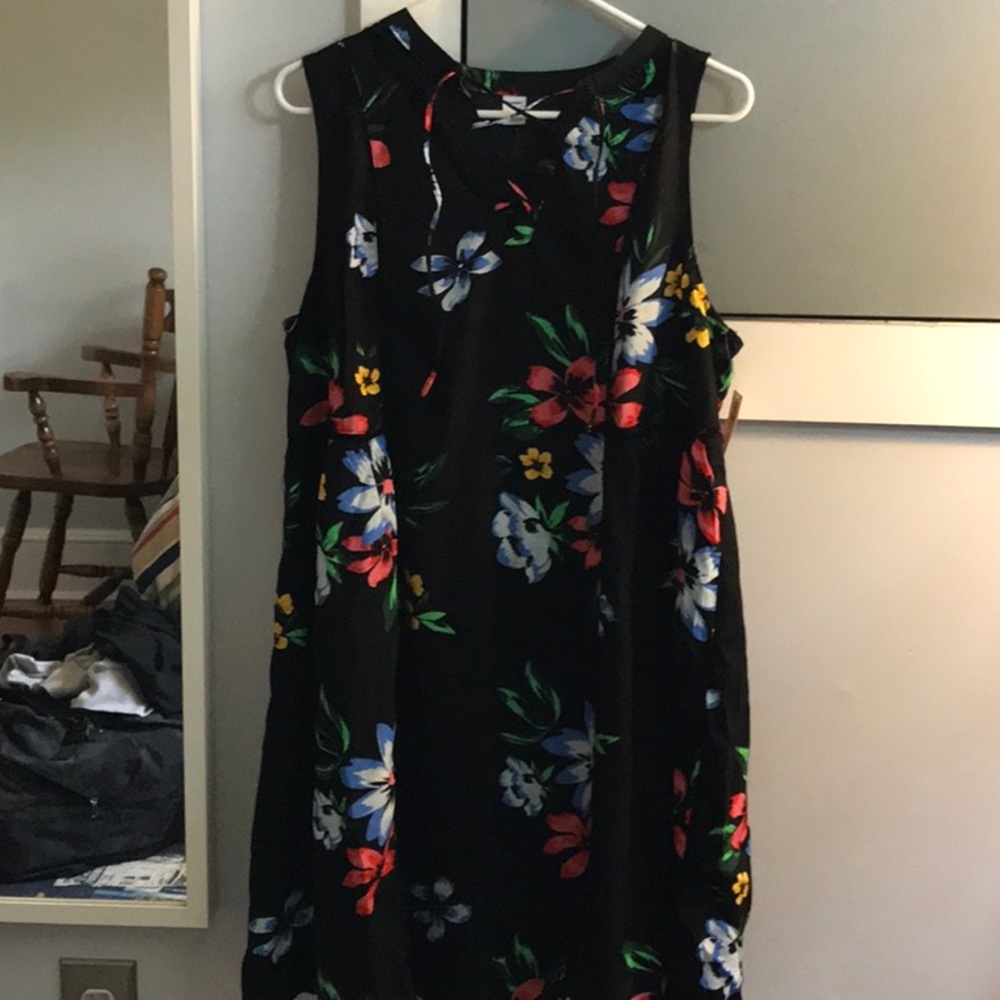 Large old navy floral dress